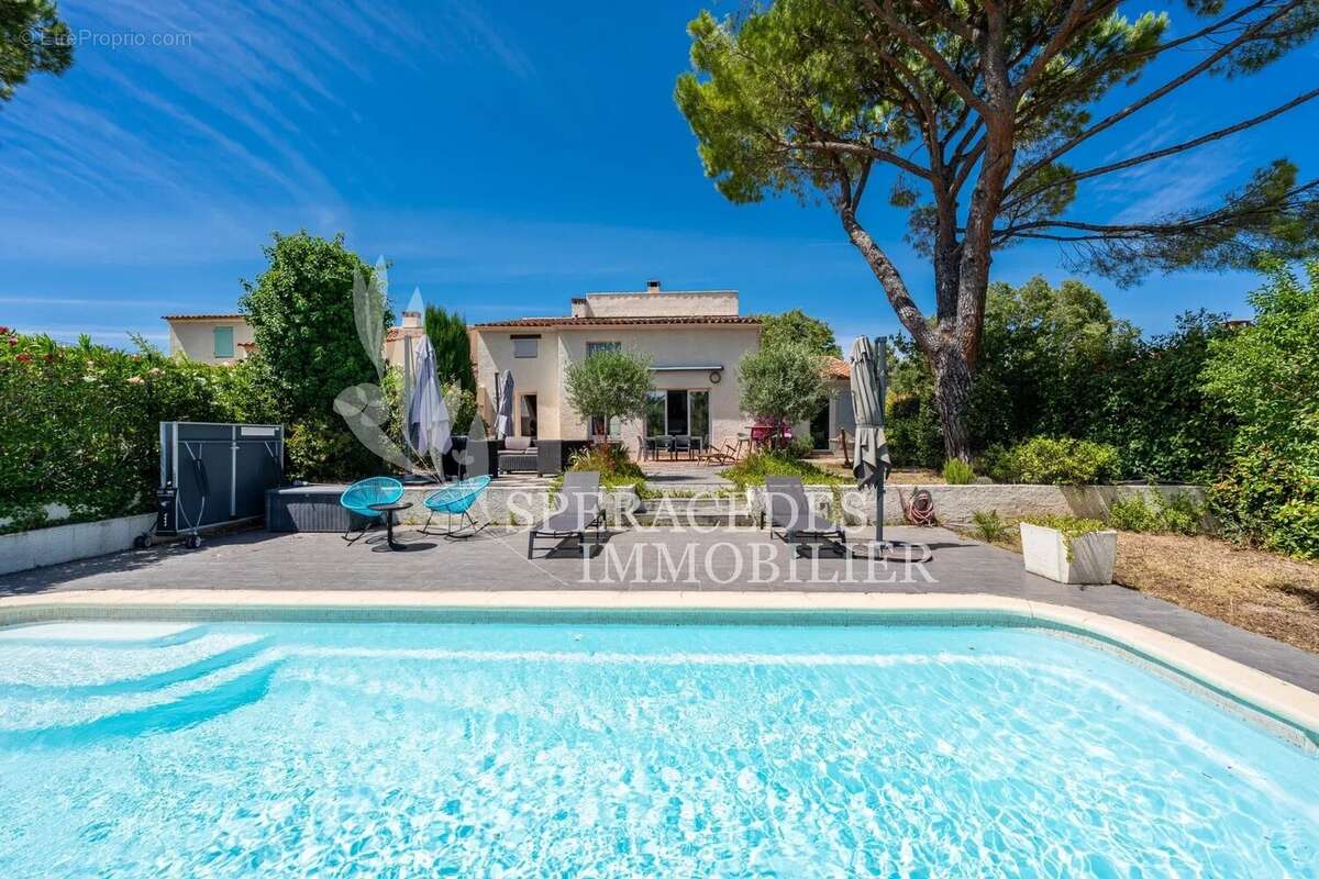 Maison à GRASSE