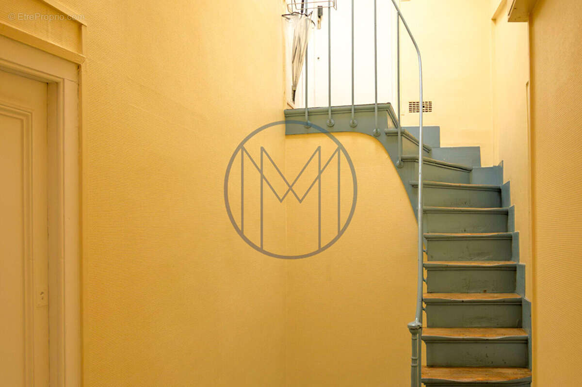 Appartement à VERSAILLES