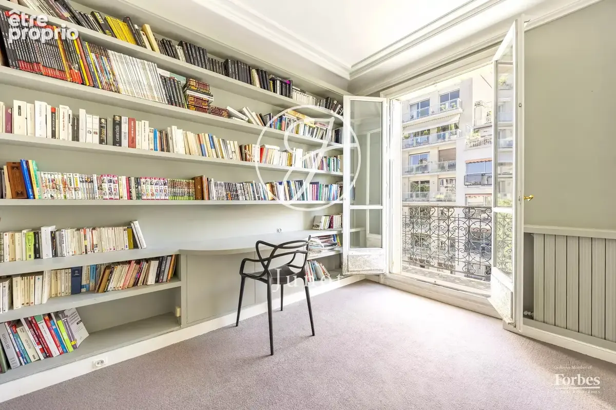 Paris 16e - JASMIN - Appartement - 6 pièces - 156,48m² Carrez - 157,46m² au sol - 4 chambres - Étage élevé - Balcon filant - photo 17