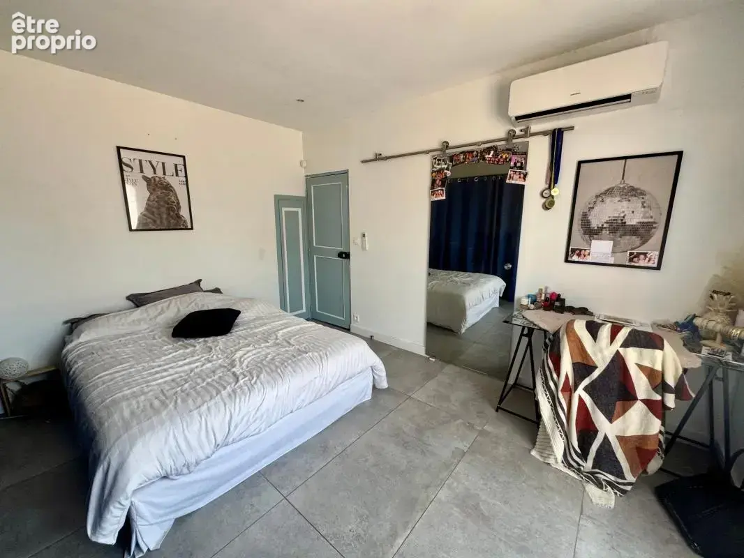 Maison familiale de 231 m² avec piscine, double garage et studio indépendant - photo 17