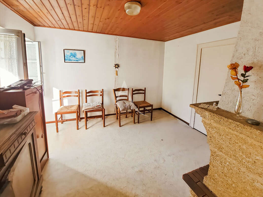 Maison à SALLERTAINE