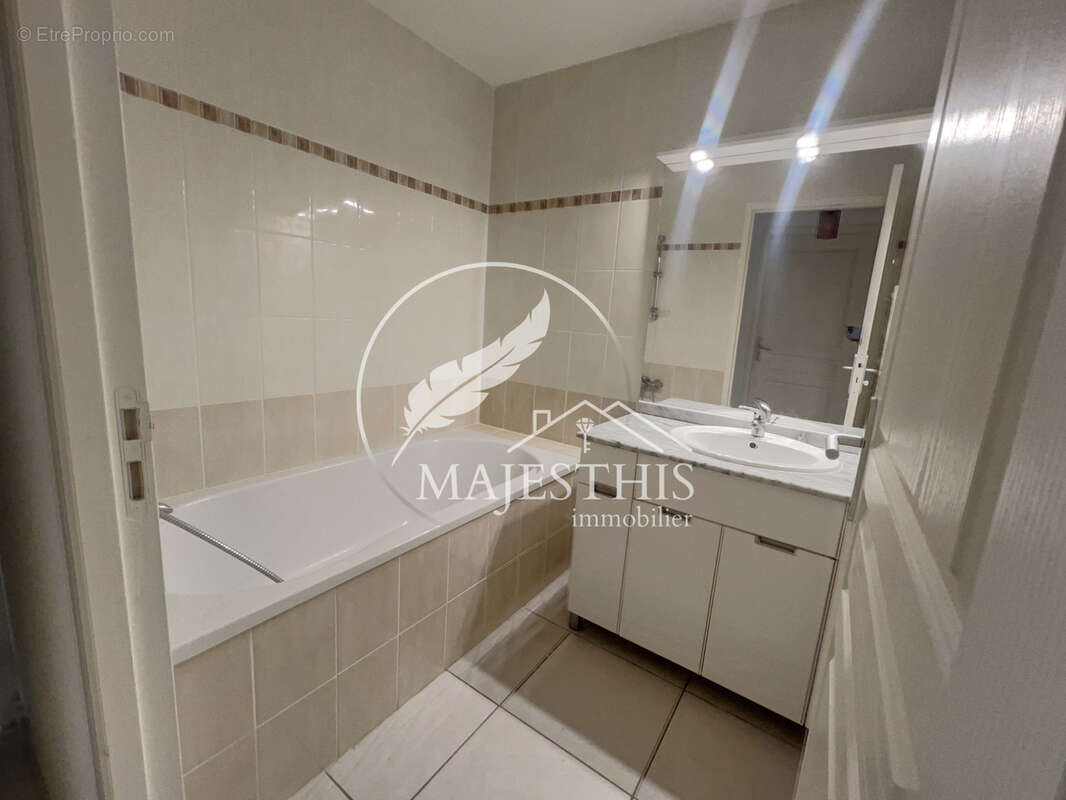 Appartement à HYERES