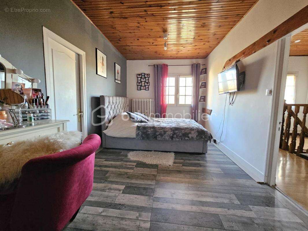 Maison à GOUSSAINVILLE