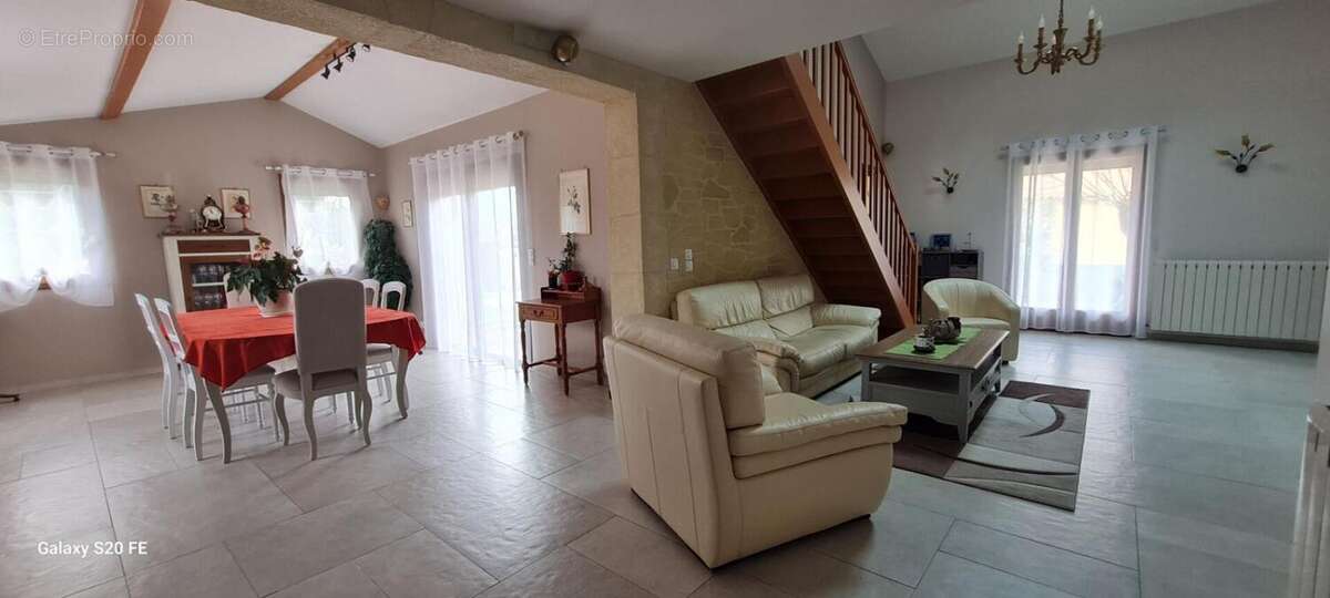 Maison à SAINT-GENIES-DE-FONTEDIT