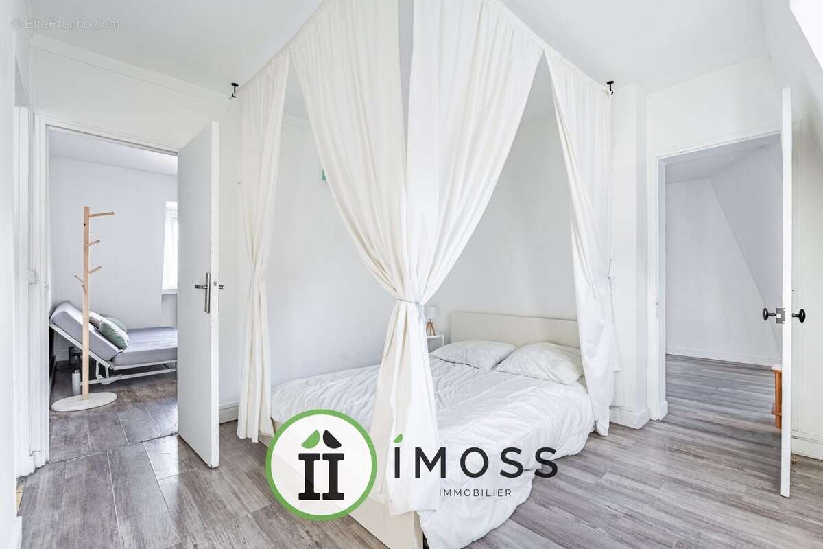 Appartement à PARIS-18E