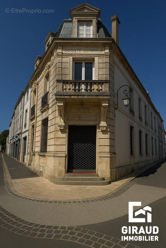 Commerce à FONTENAY-LE-COMTE