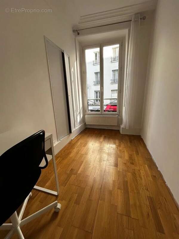 Appartement à PARIS-11E