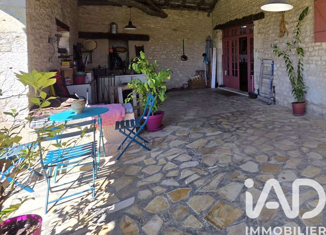 Photo 3 - Maison à LALBENQUE
