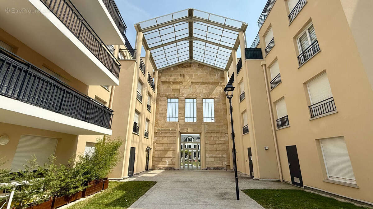 Appartement à CORBEIL-ESSONNES