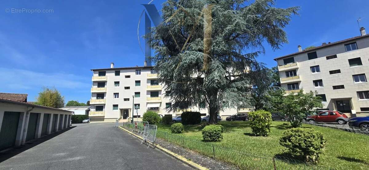 Appartement à BIZANOS