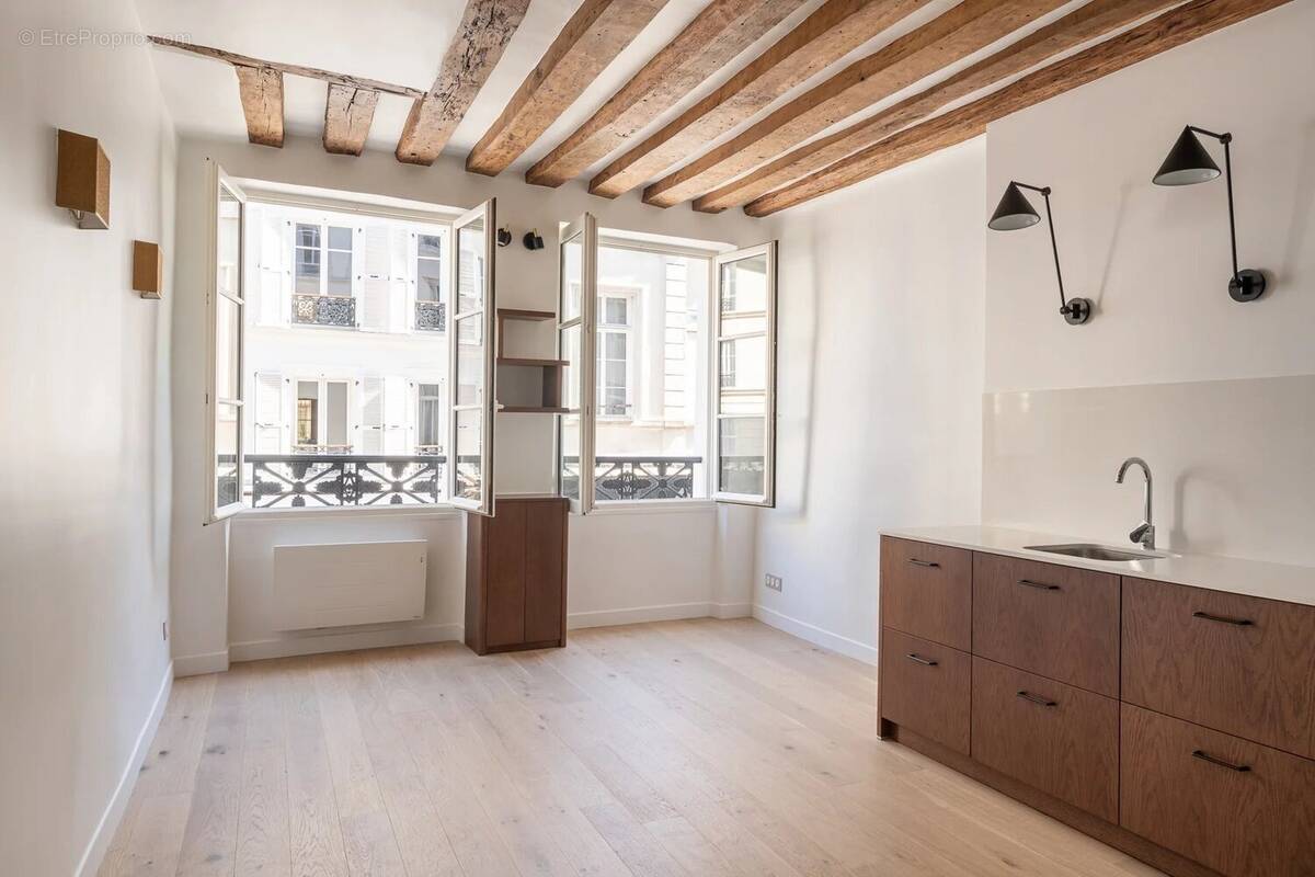 Appartement à PARIS-4E