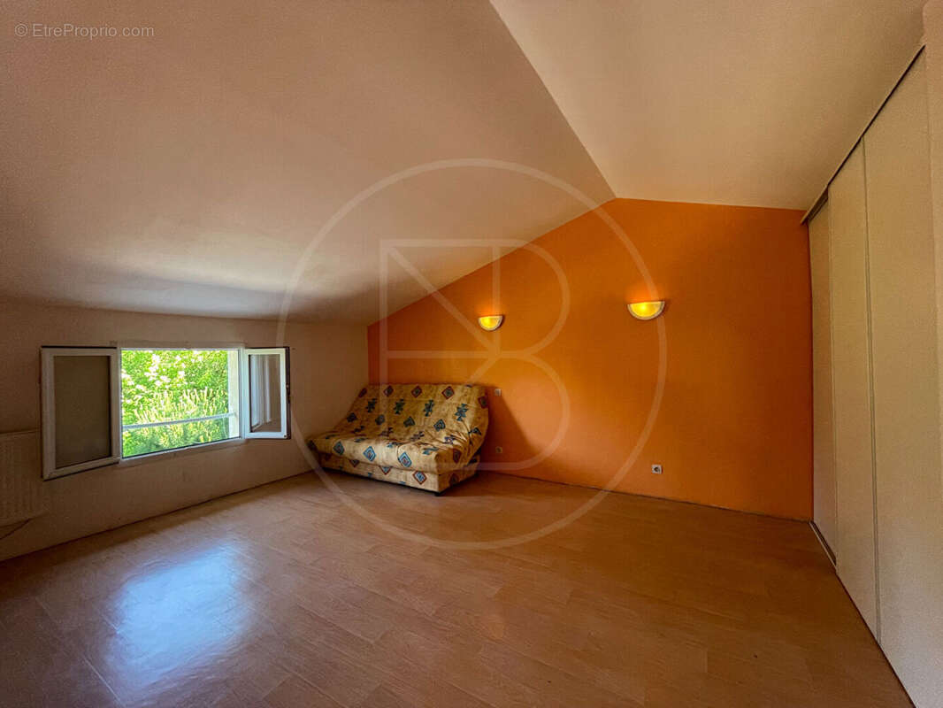 Maison à SAUVETERRE-DE-GUYENNE