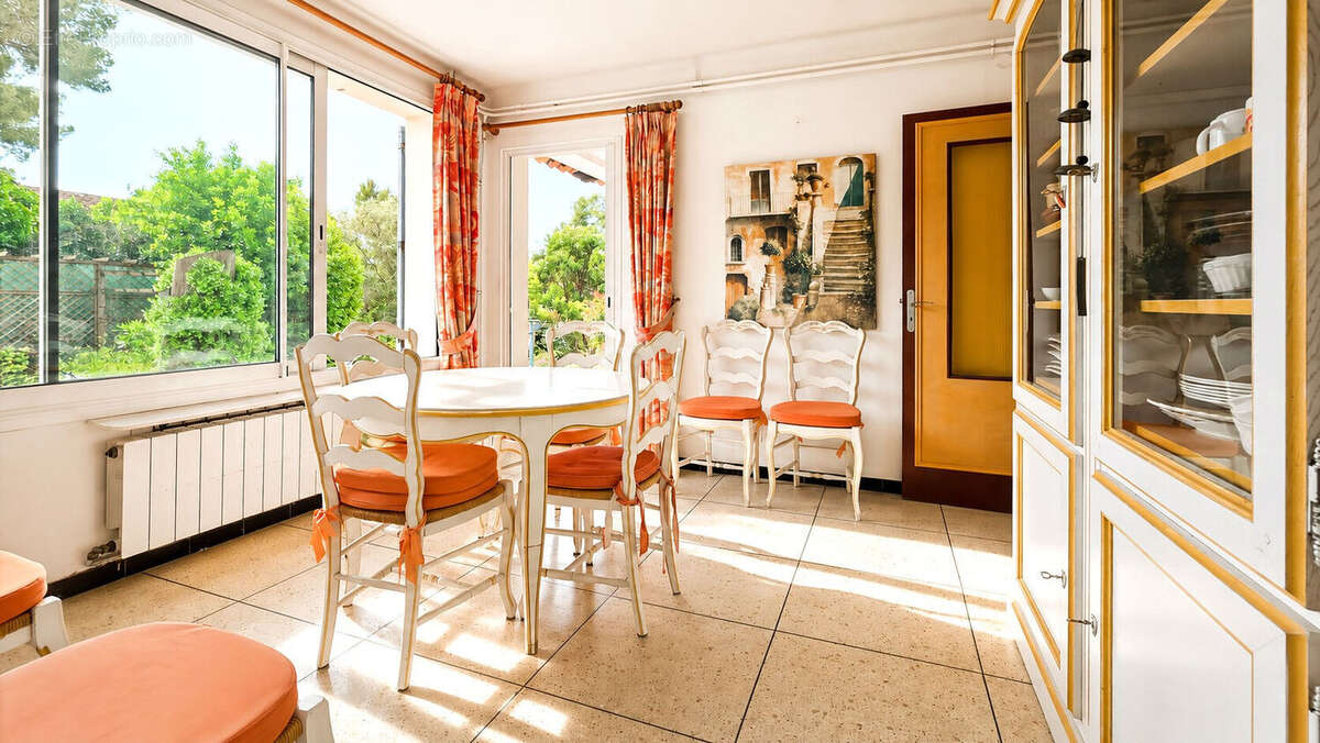 Maison à CARQUEIRANNE