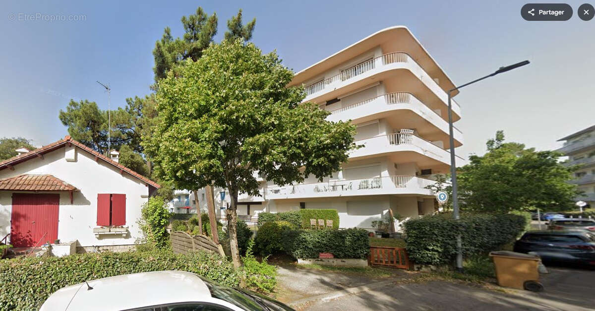 Parking à LA BAULE-ESCOUBLAC