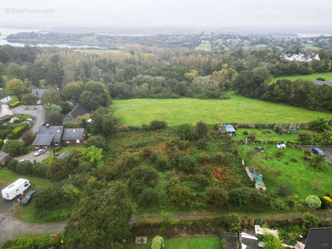 Terrain à LOGONNA-DAOULAS