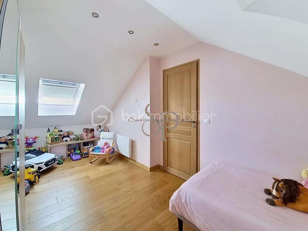 Maison à NOISY-RUDIGNON