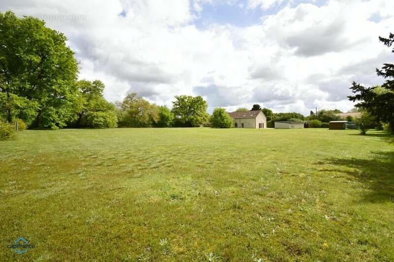 Maison à VIGNOUX-SUR-BARANGEON