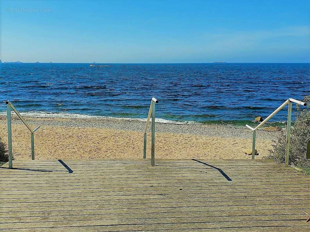 Appartement à PORT-DE-BOUC