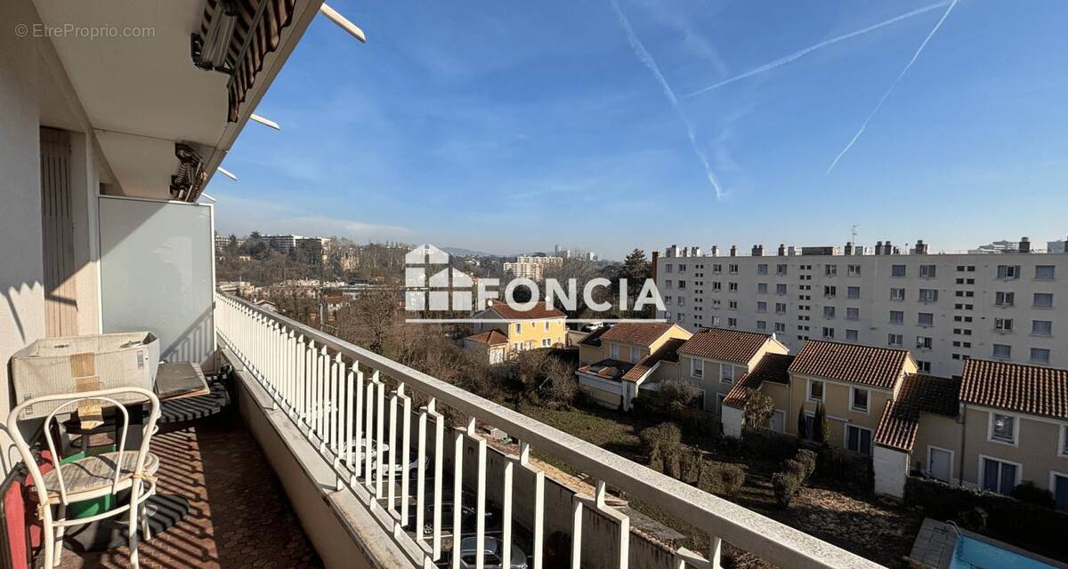 Appartement à TASSIN-LA-DEMI-LUNE