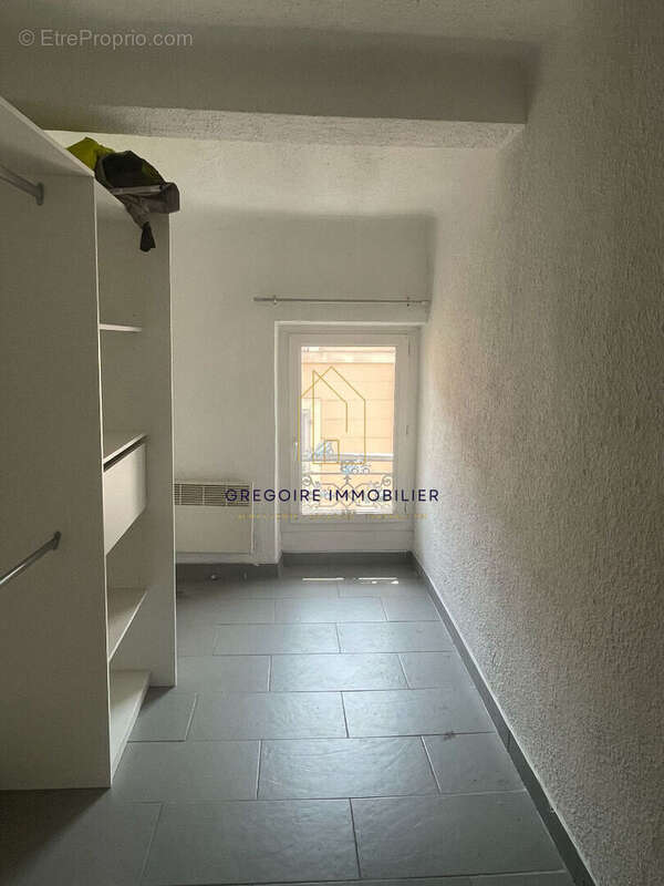 Appartement à LA TOUR-D'AIGUES