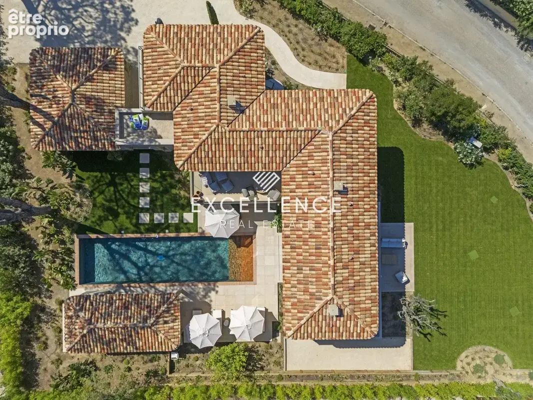 Maison 7 pièces 427 m² à vendre à Saint-Tropez (83990) - photo 2