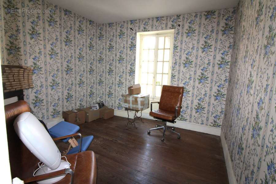 Maison à BRINON-SUR-SAULDRE