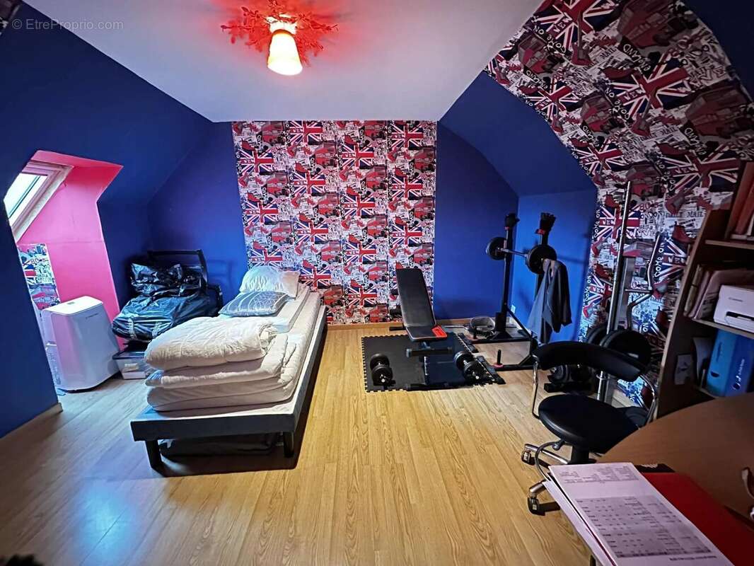 Maison à SAINT-LAURENT-DE-LIN