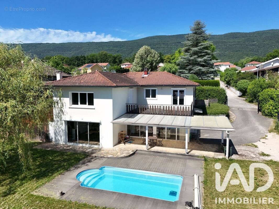 Photo 1 - Maison à INJOUX-GENISSIAT