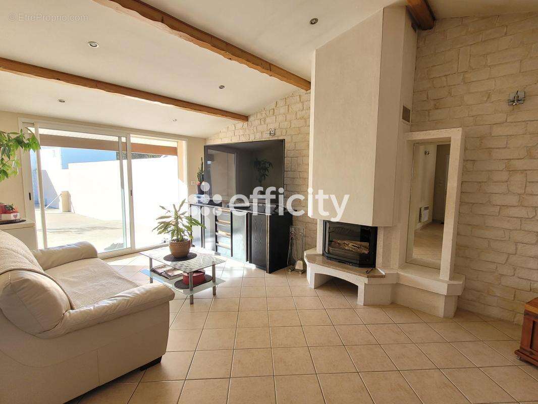 Maison à LA CHEVROLIERE