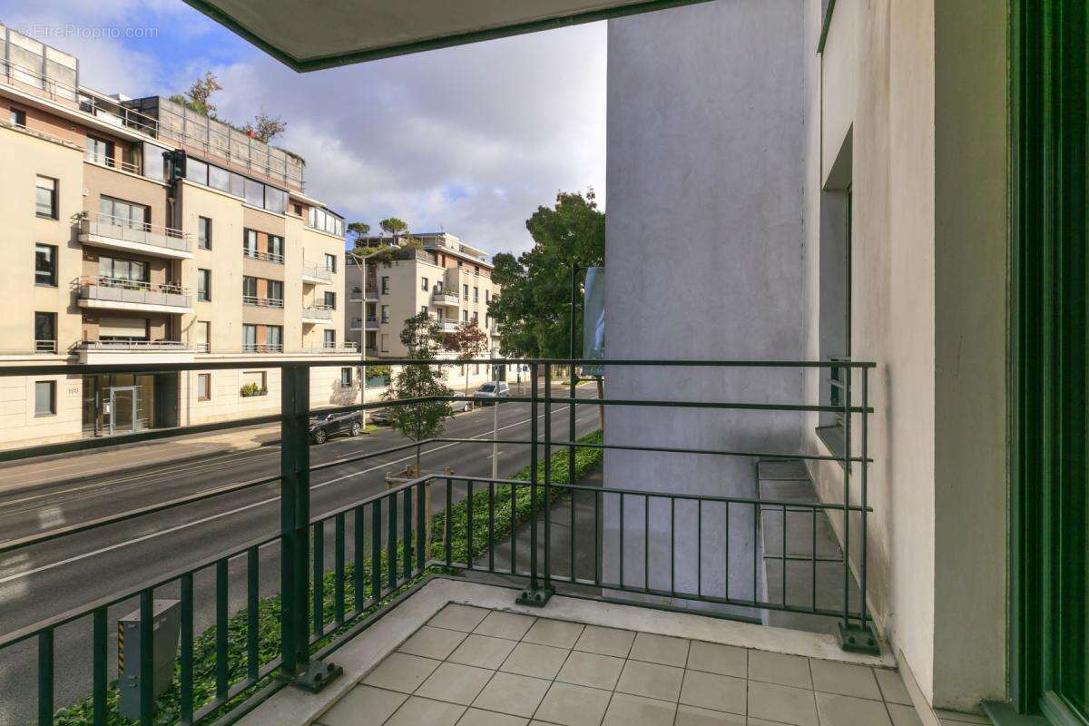 Appartement à ISSY-LES-MOULINEAUX