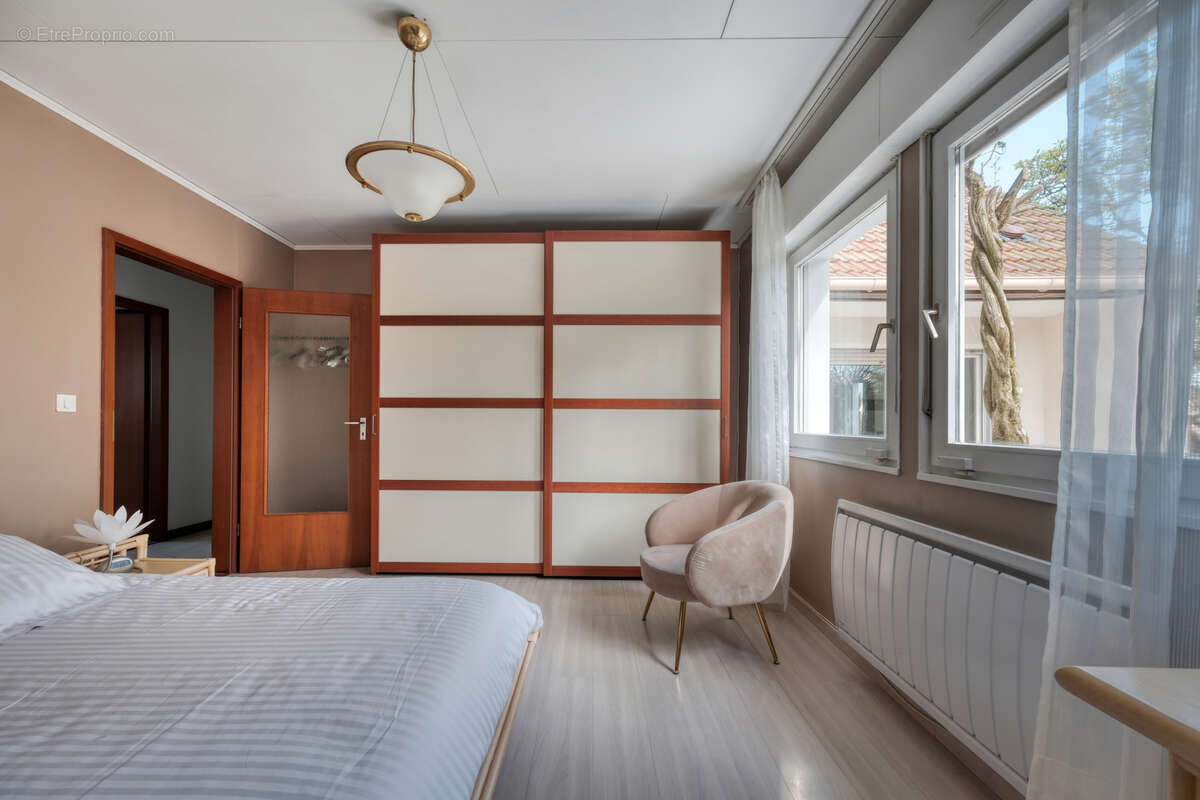 Maison à FONTENAY-LES-BRIIS