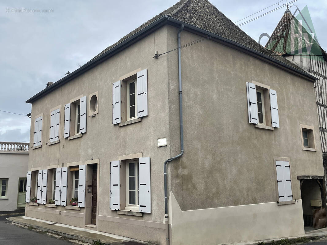 Appartement à BRAY-SUR-SEINE
