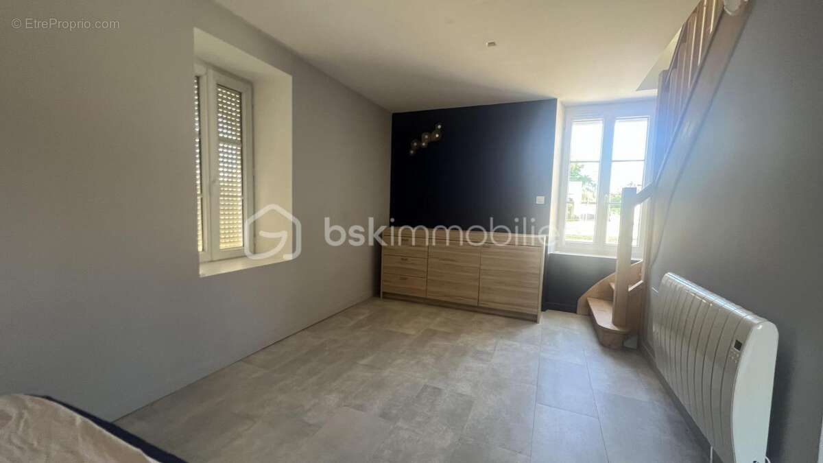 2 hectares + maison rénovée 102m² + dépendances  - indre 36 - photo 9
