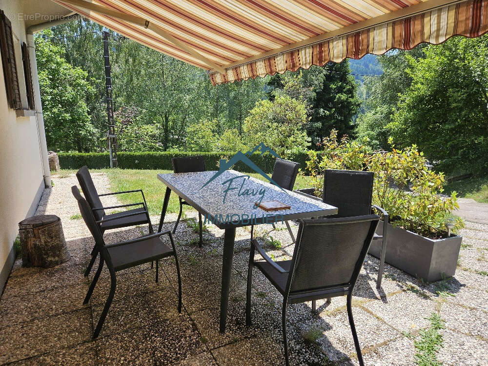 Maison de plain pied sur sous-sol - Vue vallonnée - LA FORGE - photo 8