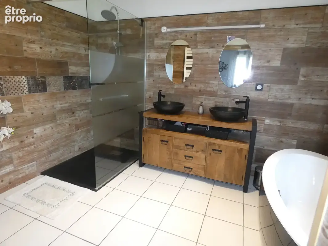 Maison 170 m² à Lons-Le-Saunier  - photo 22