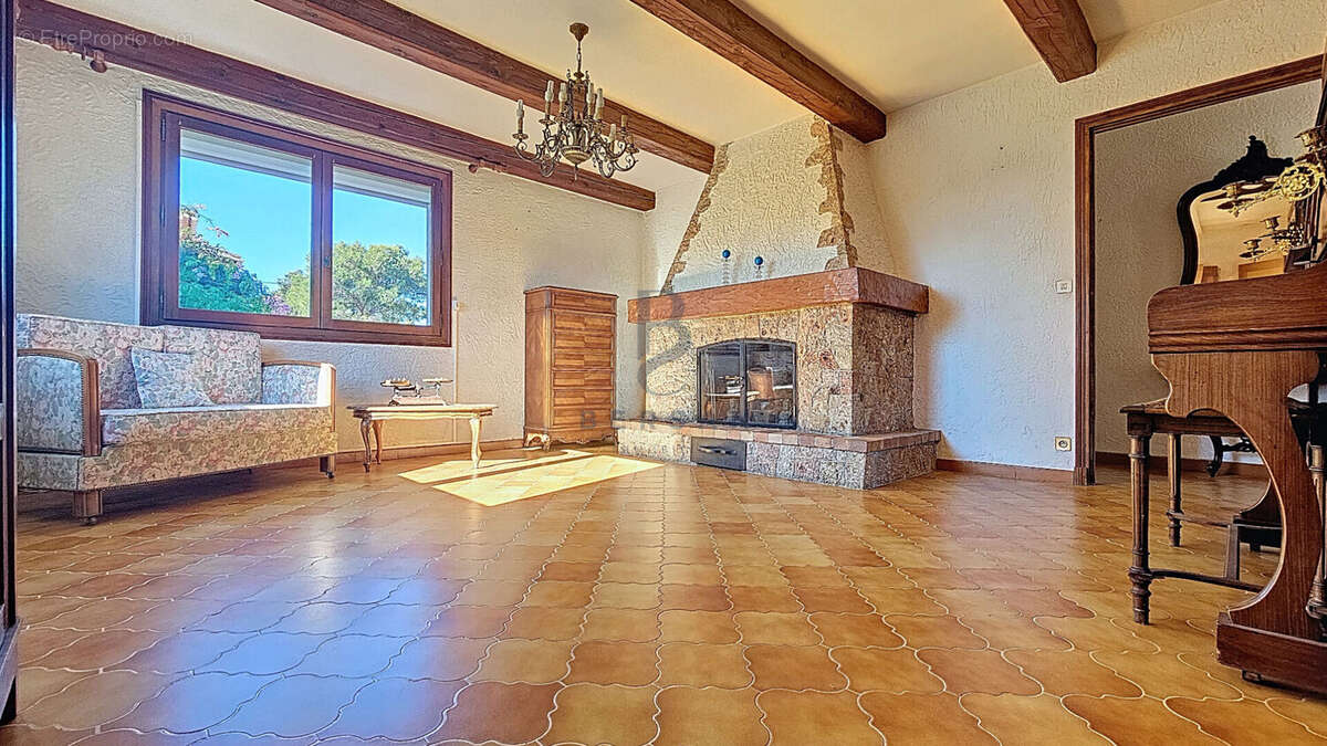 Appartement à SAINT-RAPHAEL