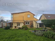 Maison à MONTESCOURT-LIZEROLLES