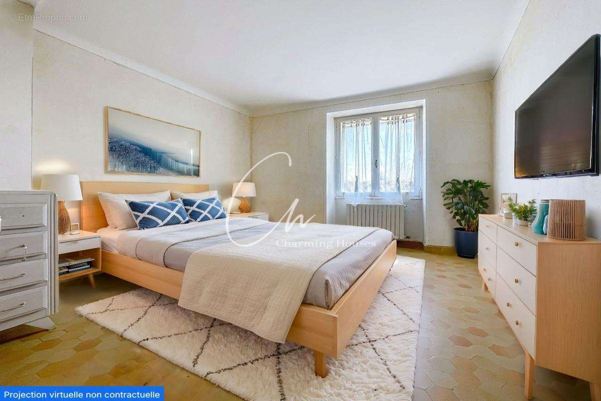 Maison à CHATEAURENARD