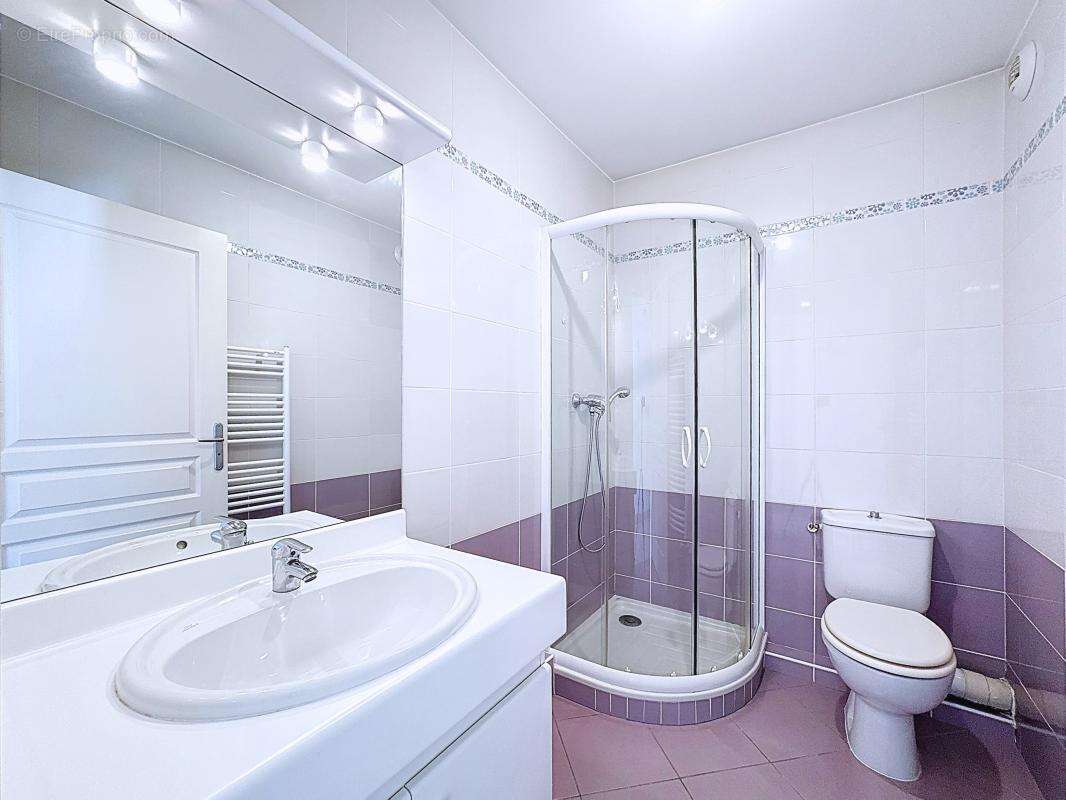 Appartement à LA ROCHE-SUR-FORON