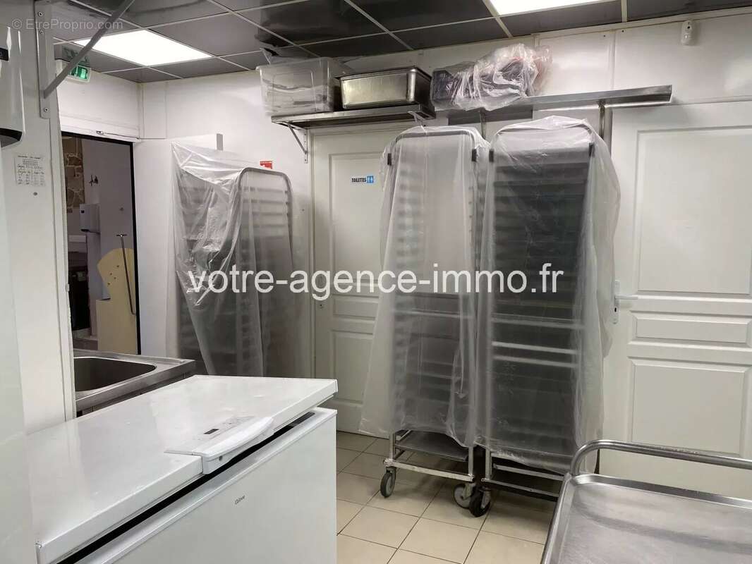 Commerce à SAINT-ANDRE-DE-LA-ROCHE