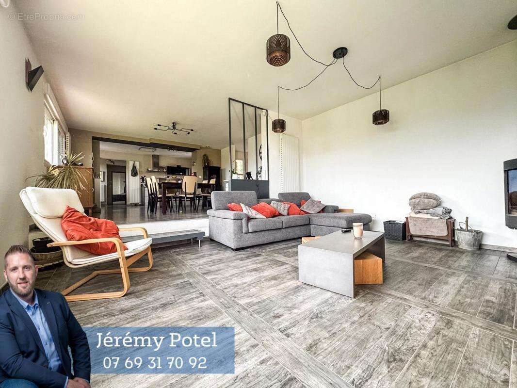 Maison à SAINT-VAAST-EN-CAMBRESIS