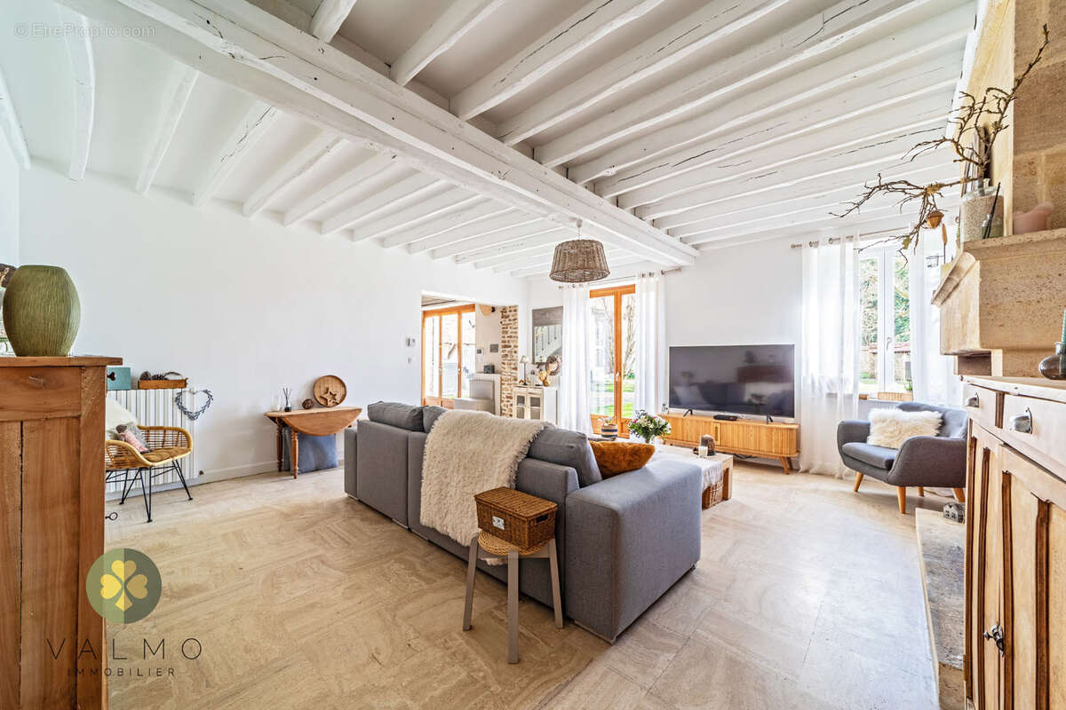 Maison à CONDE-SUR-VESGRE