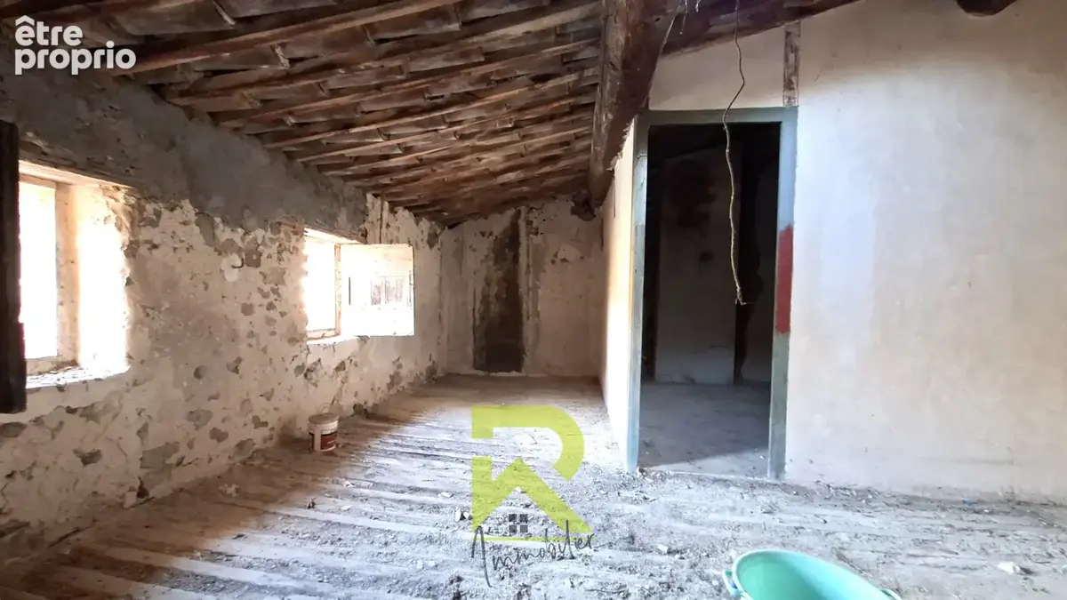 Maison de village à rénover de 58 m2 plus les combles de 34 m2  Gruissan (Centre historique) - photo 9
