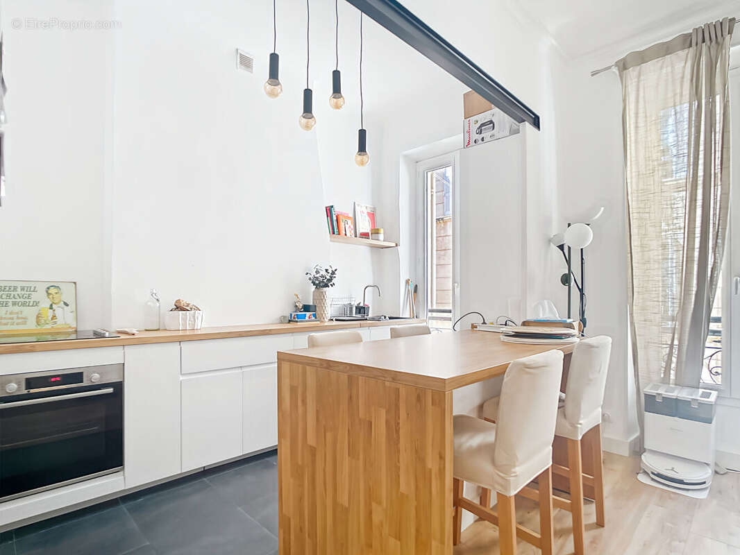 Appartement à MARSEILLE-2E