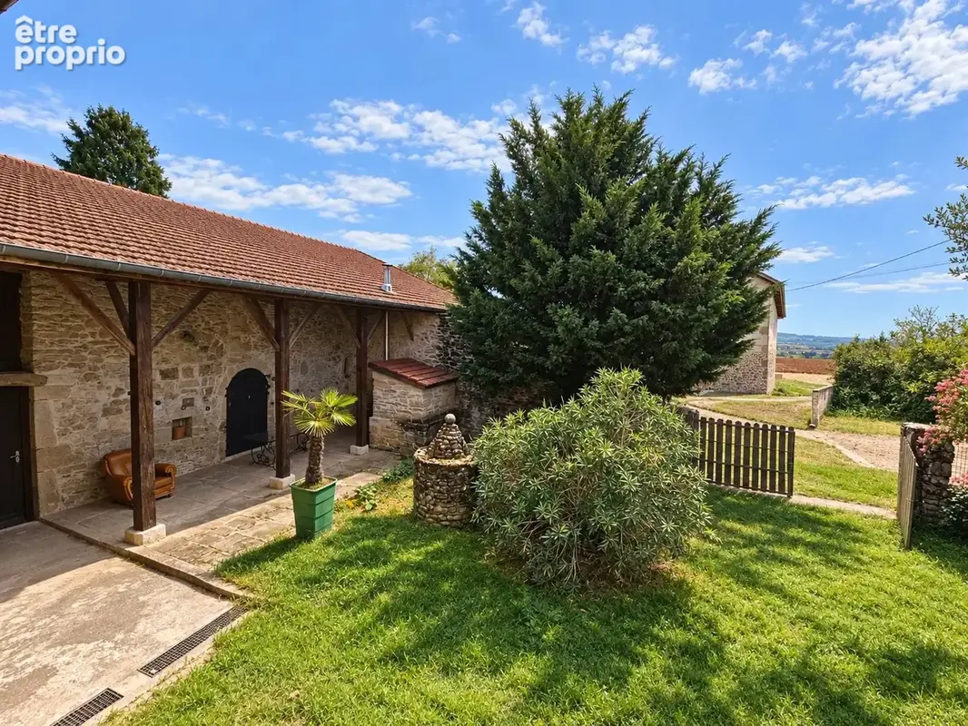 Saint-lattier – maison en pierre 110 m² – 275 m² de dépendances – terrain 1940 m² - photo 3
