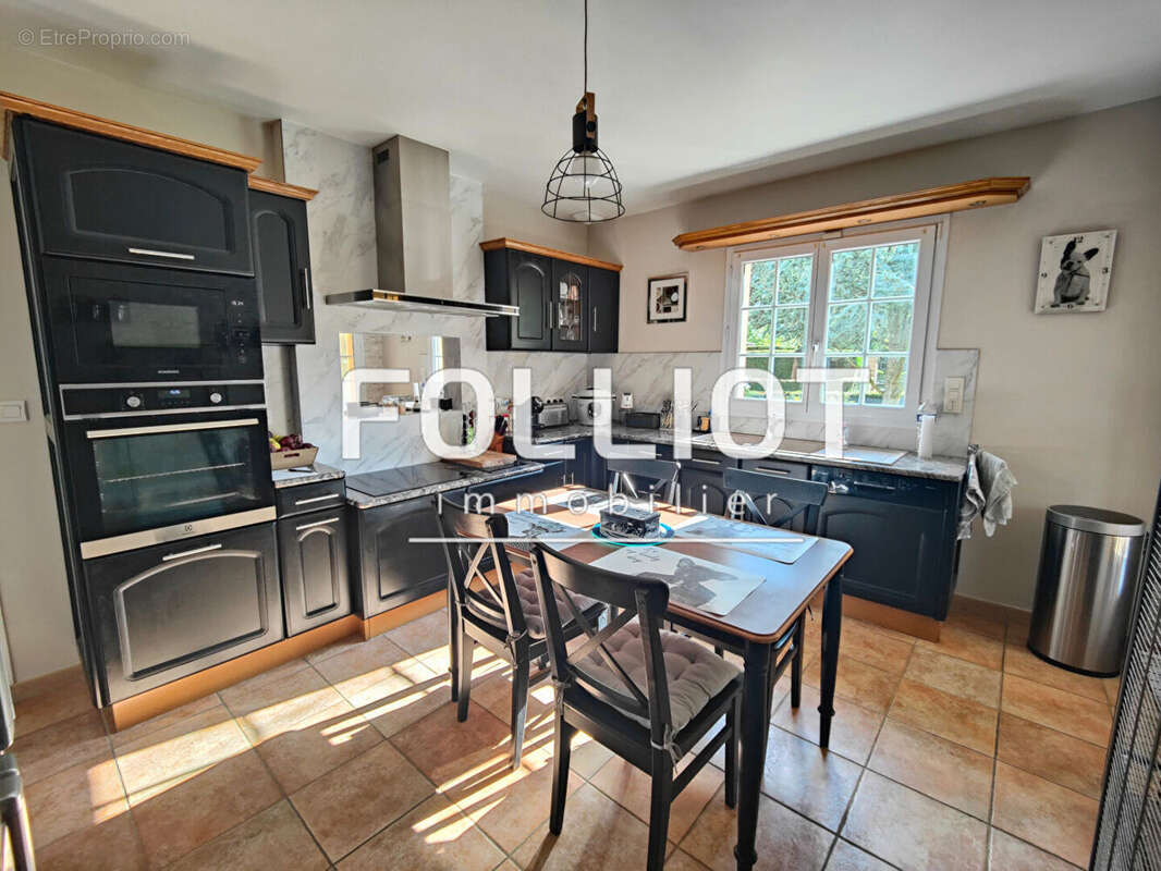 Maison à SAINTE-MARGUERITE-D&#039;ELLE