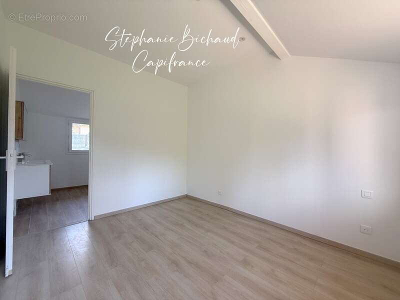 Maison à vendre 7 pièces LA ROCHE DES ARNAUDS (05) - photo 13