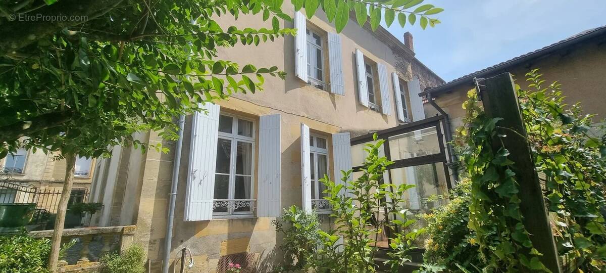 Centre ville maison de maitre xixéme siècle - photo 2