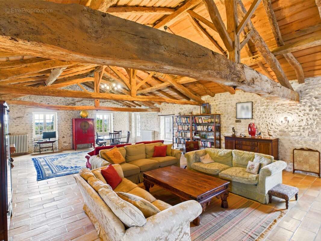 Maison à VERTEILLAC