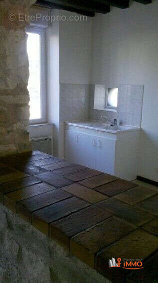 Appartement à COURSON-LES-CARRIERES